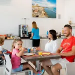 Residenza Turistica Alberghiera Blue Marine 公寓式酒店 比比翁