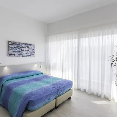 アパートホテル Residenza Turistica Alberghiera Blue Marine 3*