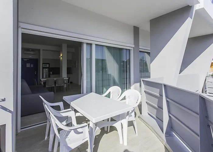 Residenza Turistica Alberghiera Blue Marine Ξενοδοχείο με διαμερίσματα Μπιμπιόνε